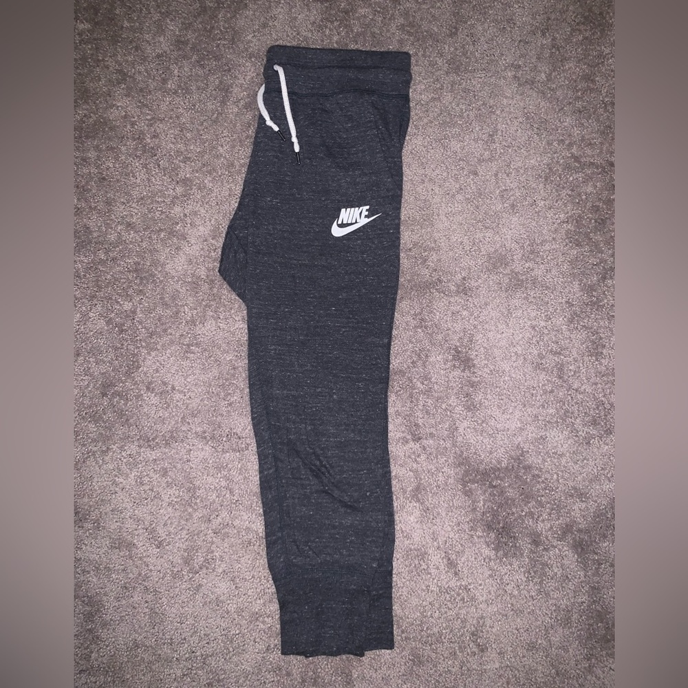Nike Capri Joggers